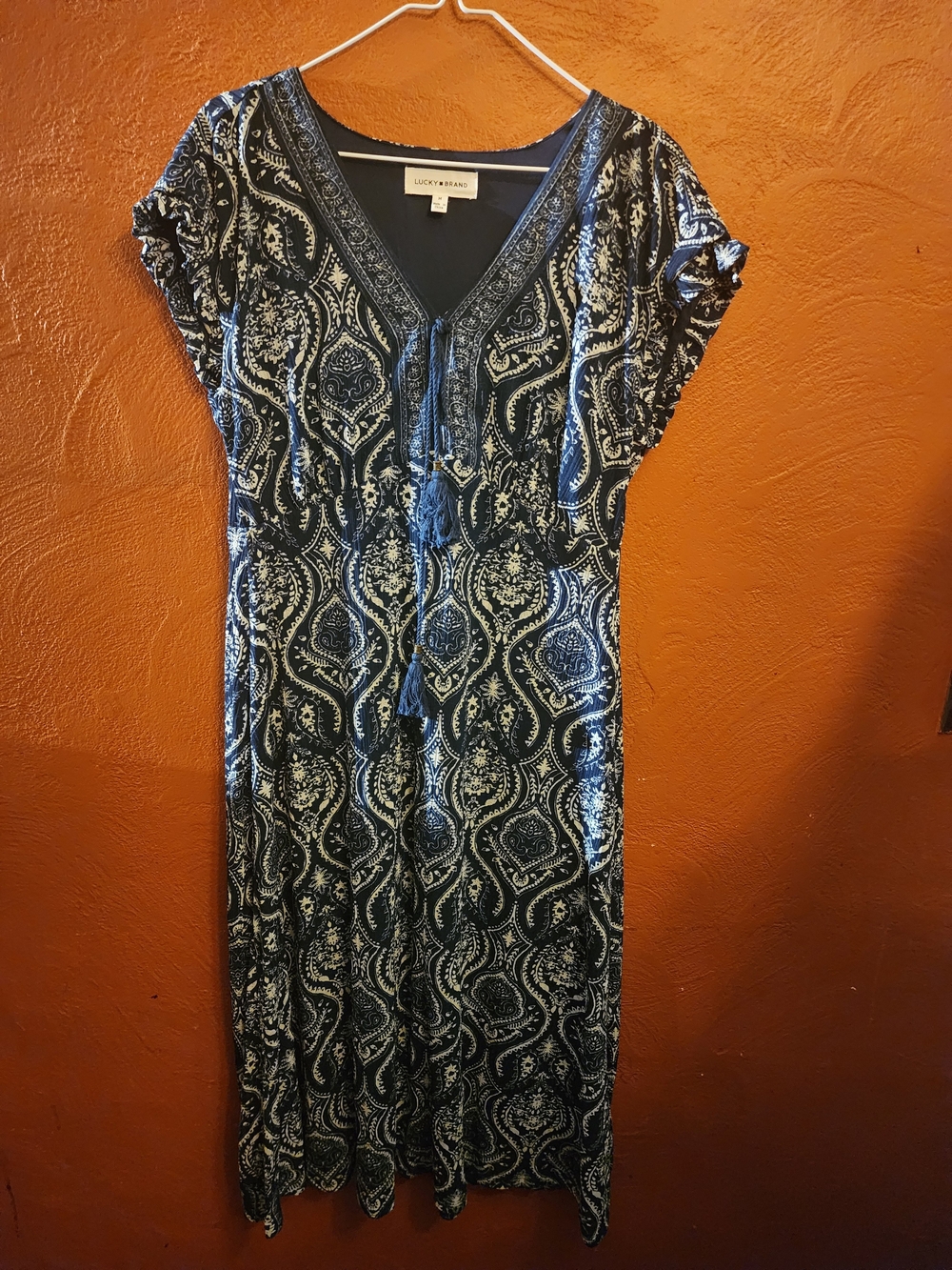 Lucky Brand Blue And White Paisley Tie-Front V-Neck Women's Dress
